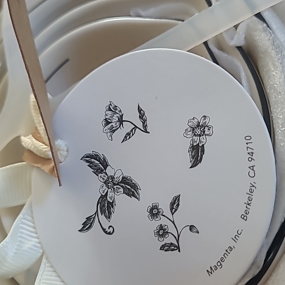 💮Rae Dunn Measuring Cups - Picture 6 of 11